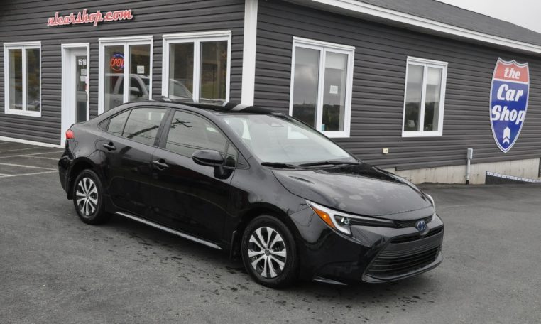 2023 Toyota Corolla LE Hybrid warranty financing