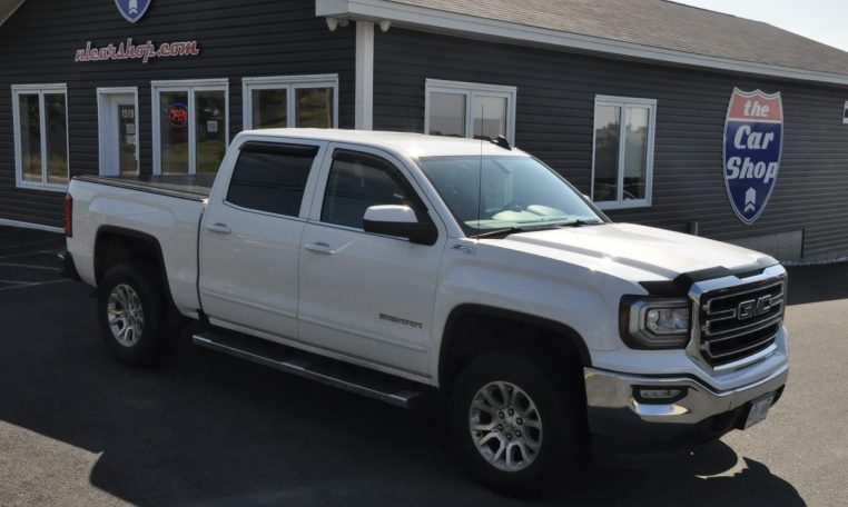 2018 GMC Sierra 1500 SLE, Crew Cab 5.3L V8 4x4 warranty good or bad credit financing
