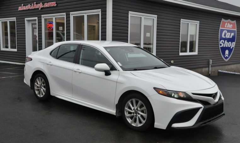 2023 Toyota Camry SE Auto warranty good or bad credit financing