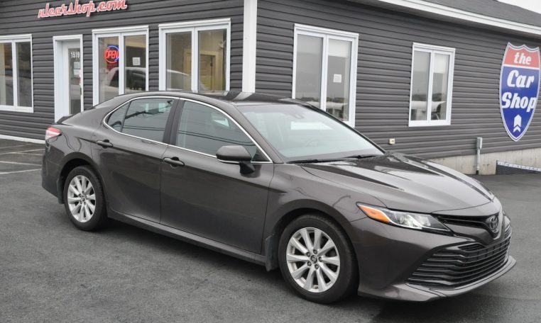 2018 Toyota Camry LE warranty good or bad credit financing
