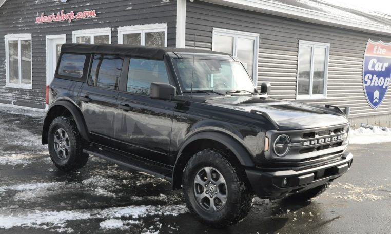 2022 Ford Bronco Big Bend 2.3L Turbo 4x4 factory and extended warranty 6.95% financing
